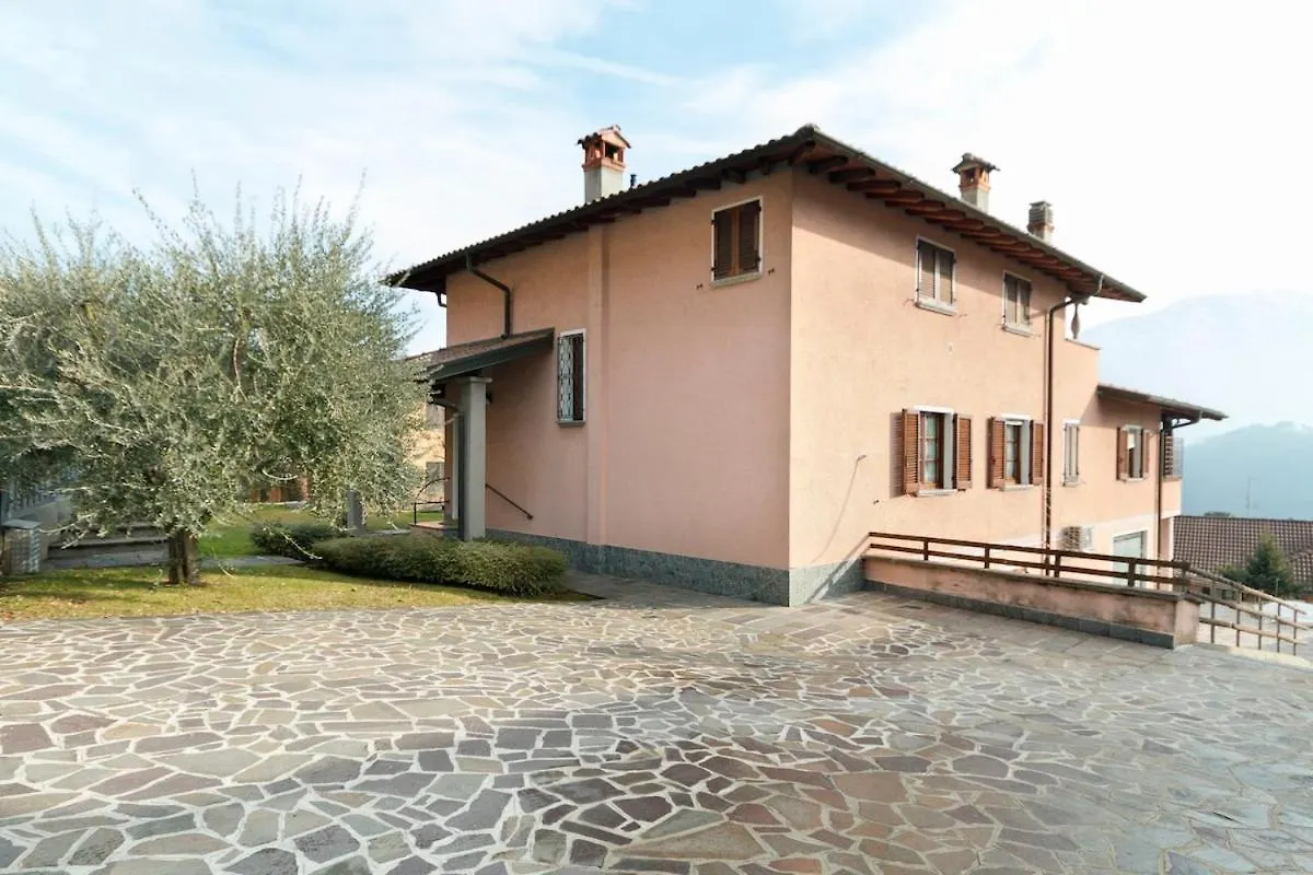 Villa Lera Lenno 0*,